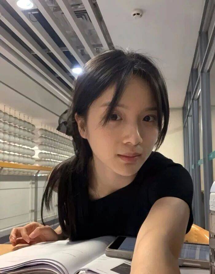 刚红就喊她退圈?!